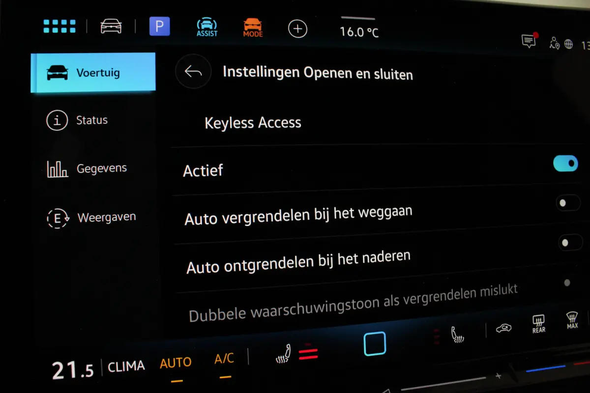 1.5 TSI eHybrid Life Edition (nieuw) Dolphin Gray/18inch/IQ/Design-pakket/Winterpakket Plus...