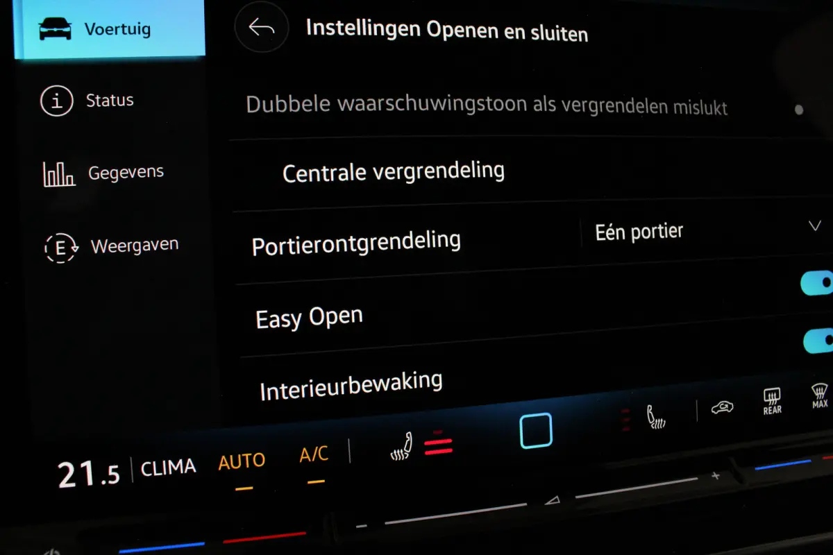 1.5 TSI eHybrid Life Edition (nieuw) Dolphin Gray/18inch/IQ/Design-pakket/Winterpakket Plus...