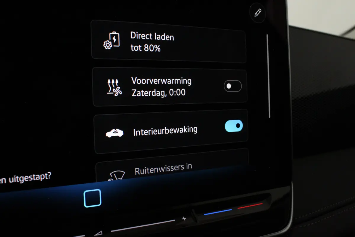 1.5 TSI eHybrid Life Edition (nieuw) Dolphin Gray/18inch/IQ/Design-pakket/Winterpakket Plus...
