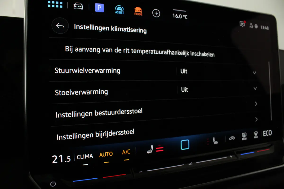 1.5 TSI eHybrid Life Edition (nieuw) Dolphin Gray/18inch/IQ/Design-pakket/Winterpakket Plus...