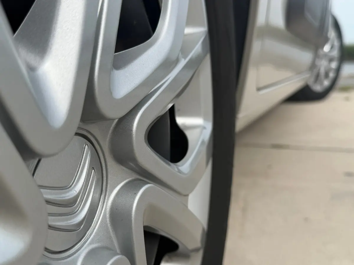 1.2 PureTech Feel So Good - Sable Metallic - Parkeercamera/Cruise/Carplay/Navigatie
