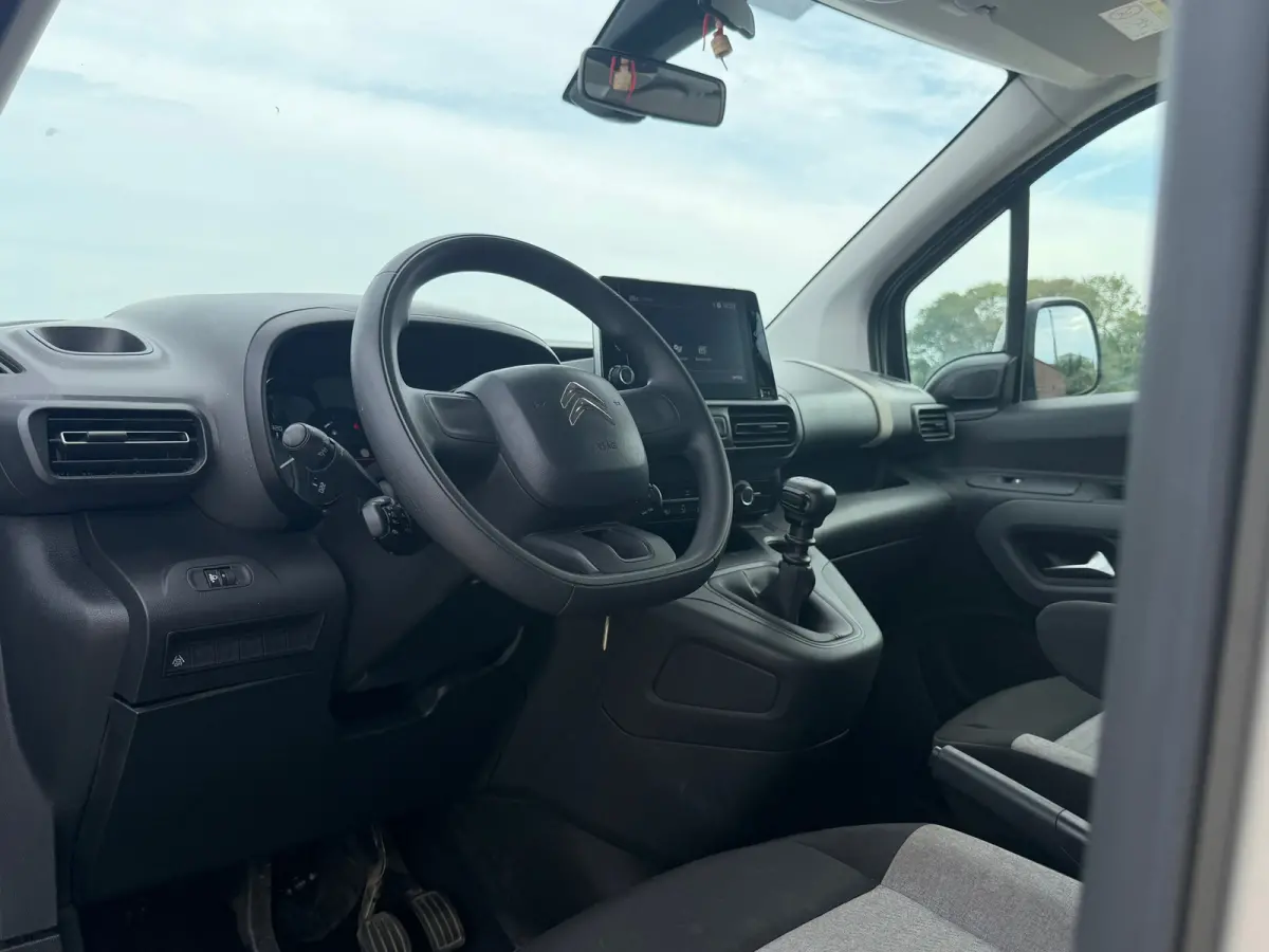 1.2 PureTech Feel So Good - Sable Metallic - Parkeercamera/Cruise/Carplay/Navigatie