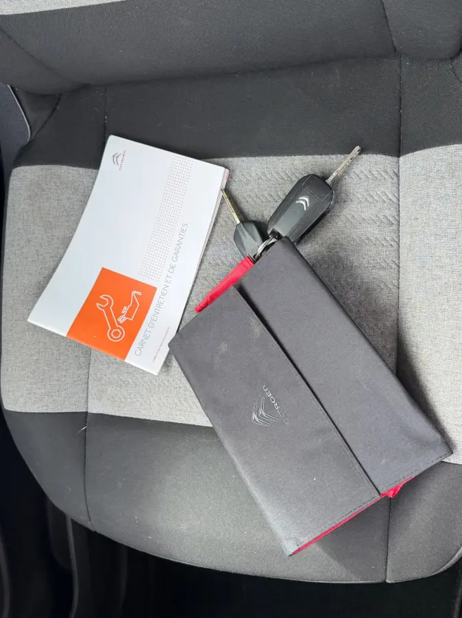 1.2 PureTech Feel So Good - Sable Metallic - Parkeercamera/Cruise/Carplay/Navigatie