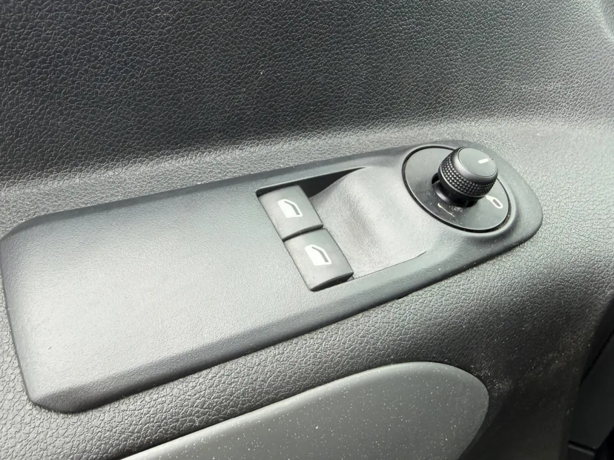 1.2 PureTech Feel So Good - Sable Metallic - Parkeercamera/Cruise/Carplay/Navigatie