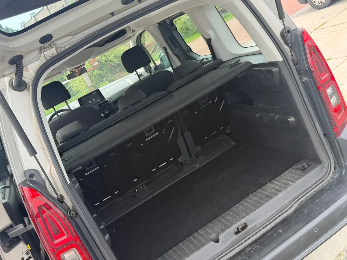 1.2 PureTech Feel So Good - Sable Metallic - Parkeercamera/Cruise/Carplay/Navigatie