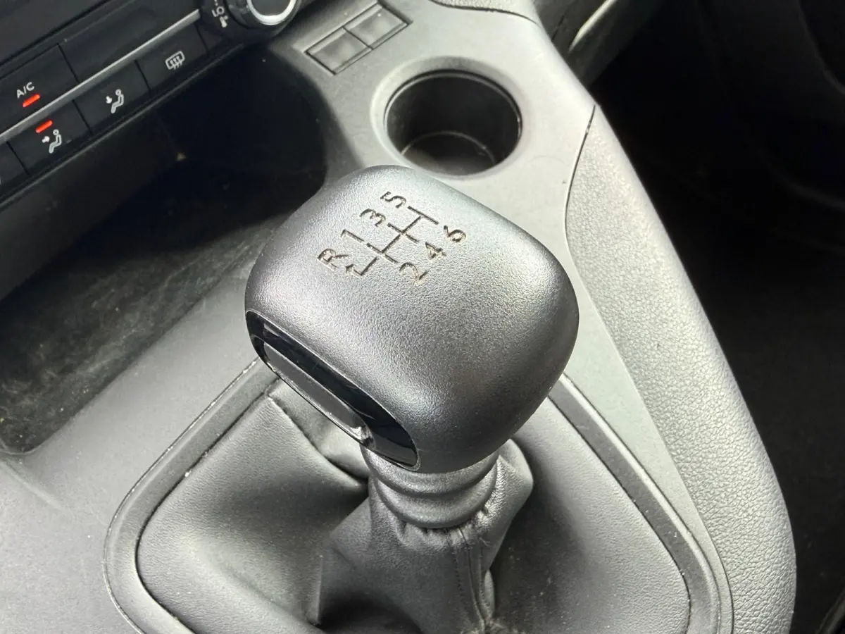 1.2 PureTech Feel So Good - Sable Metallic - Parkeercamera/Cruise/Carplay/Navigatie