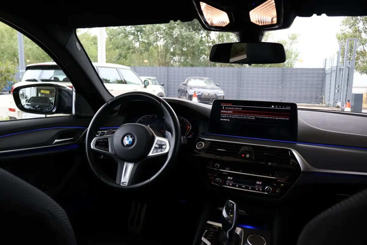 520i Business Edition Plus | Bowers & Wilkins | Driving Assistant