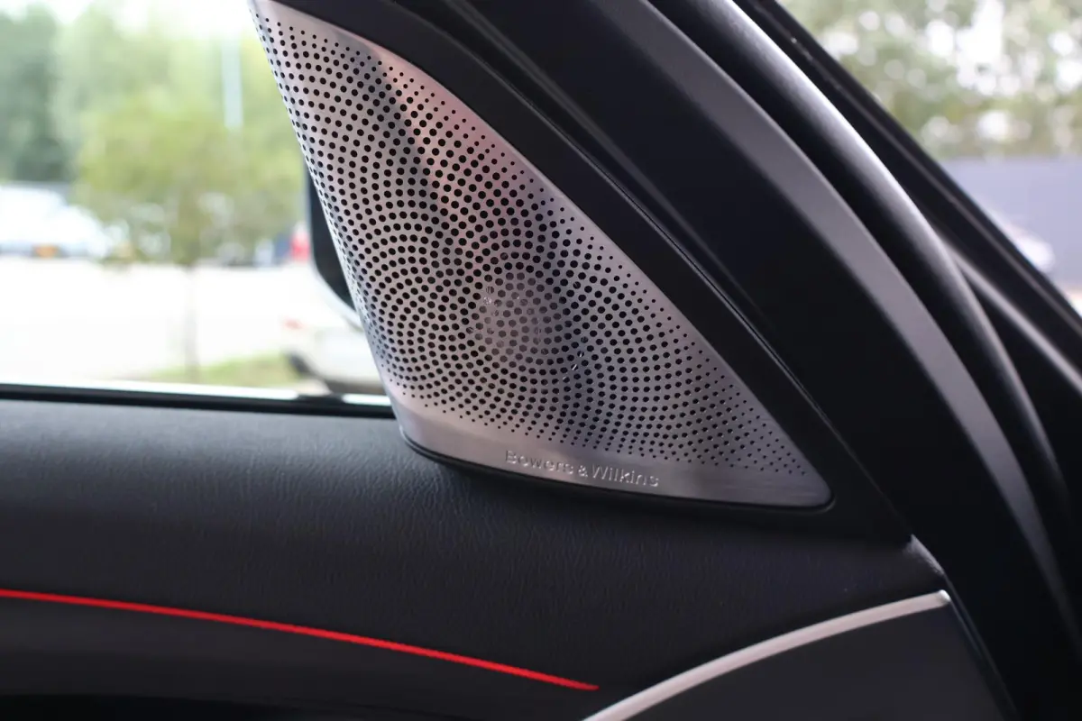 520i Business Edition Plus | Bowers & Wilkins | Driving Assistant