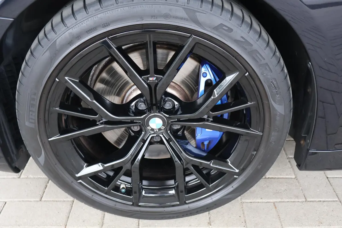 520i Business Edition Plus | Bowers & Wilkins | Driving Assistant