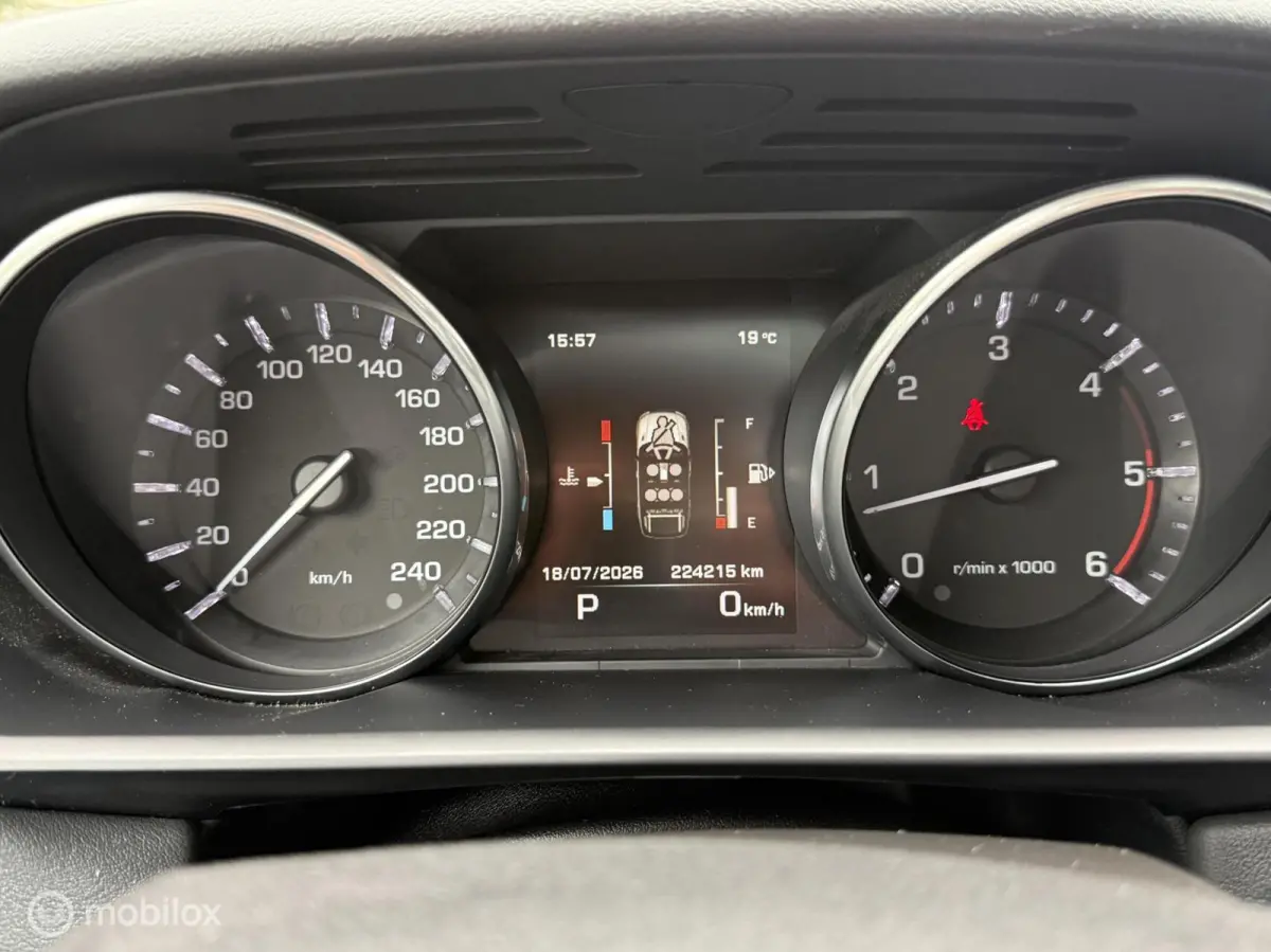 3.0 SDV6 HSE dynamic, trekhaak, pano dak, op 05-2027