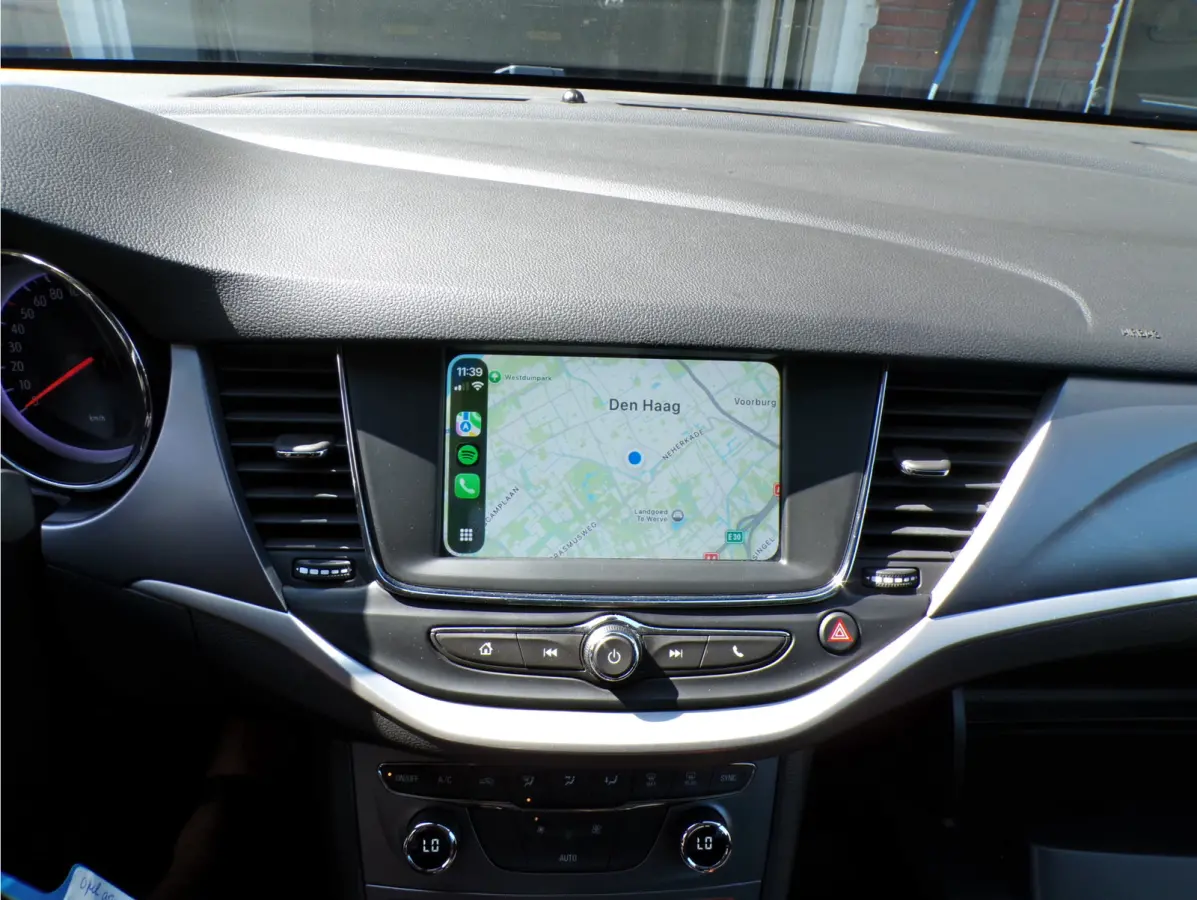 1.4 Business Edition 1E EIGENAAR..... AUTOMAAT APPLE CARP CRUISECONT TEL NAV.....