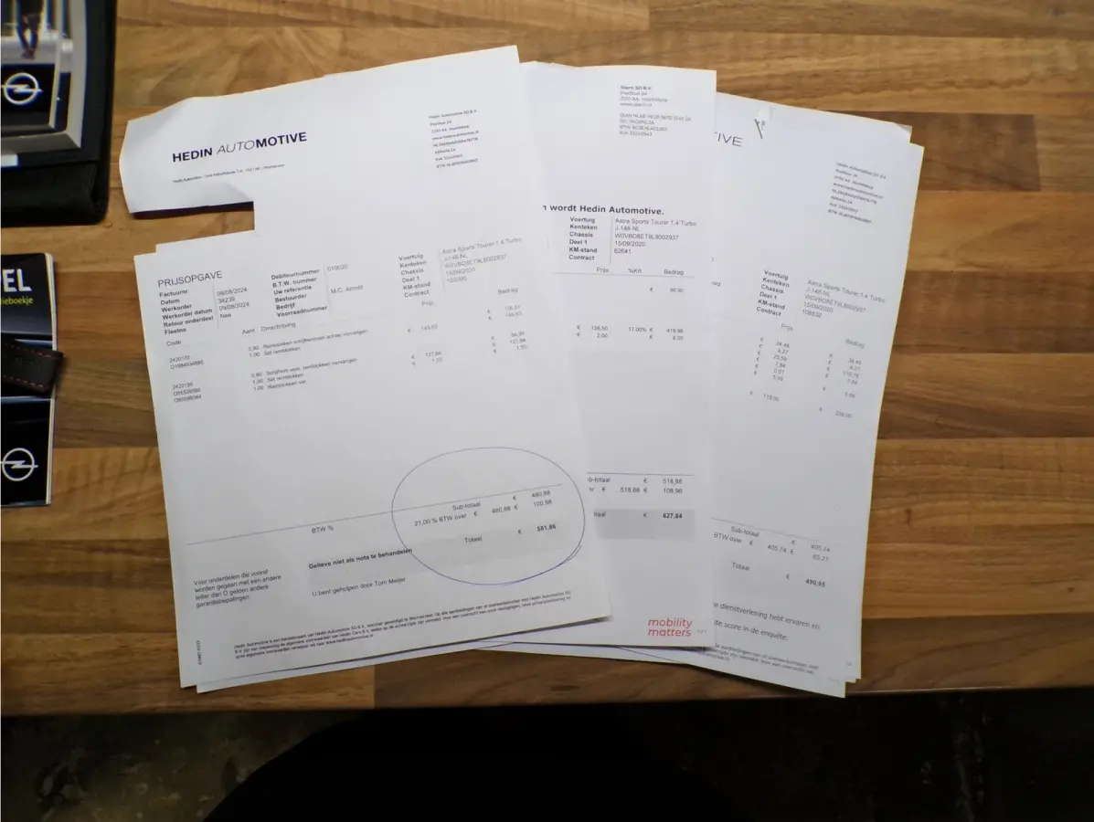 1.4 Business Edition 1E EIGENAAR..... AUTOMAAT APPLE CARP CRUISECONT TEL NAV.....