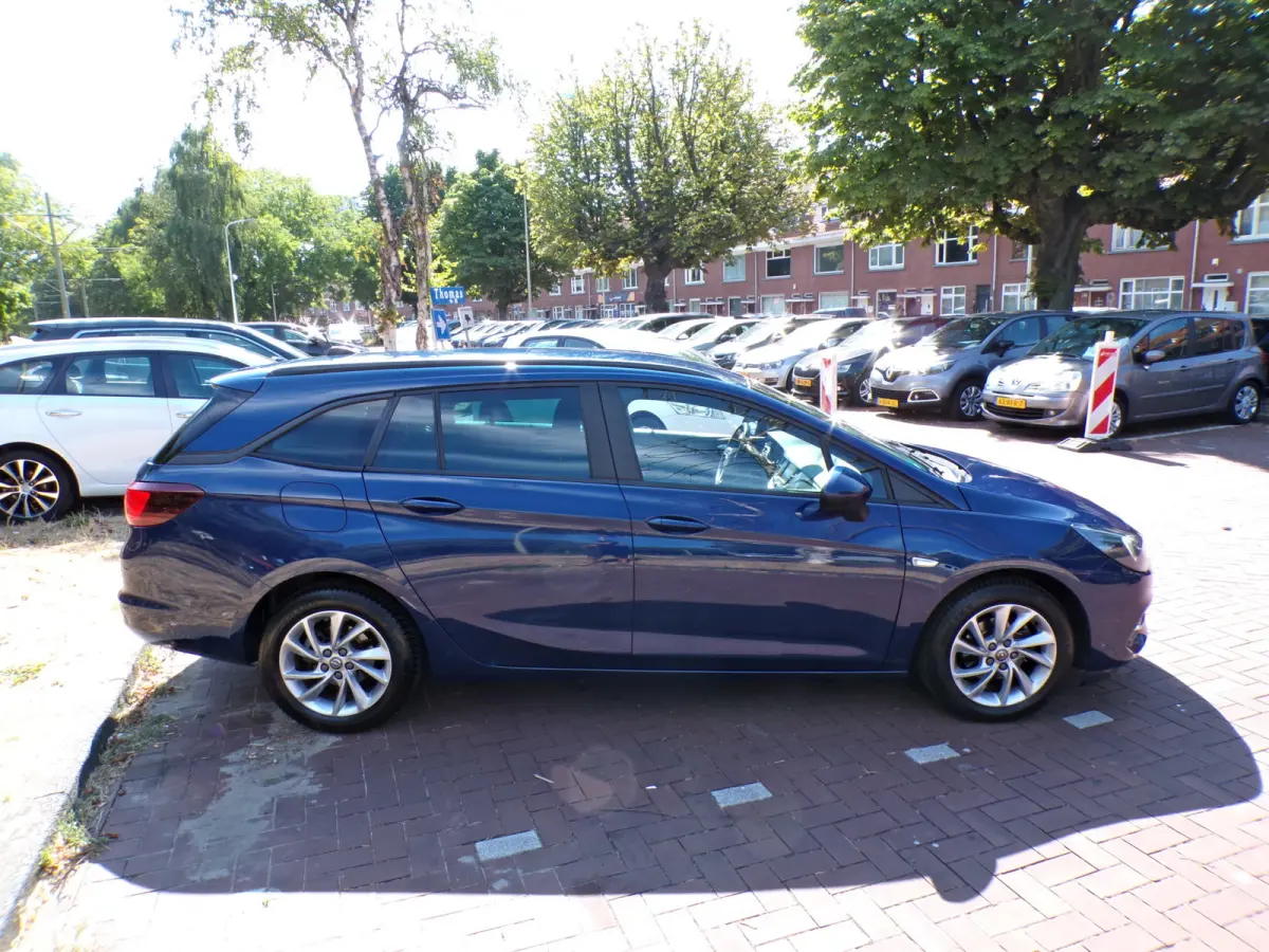1.4 Business Edition 1E EIGENAAR..... AUTOMAAT APPLE CARP CRUISECONT TEL NAV.....