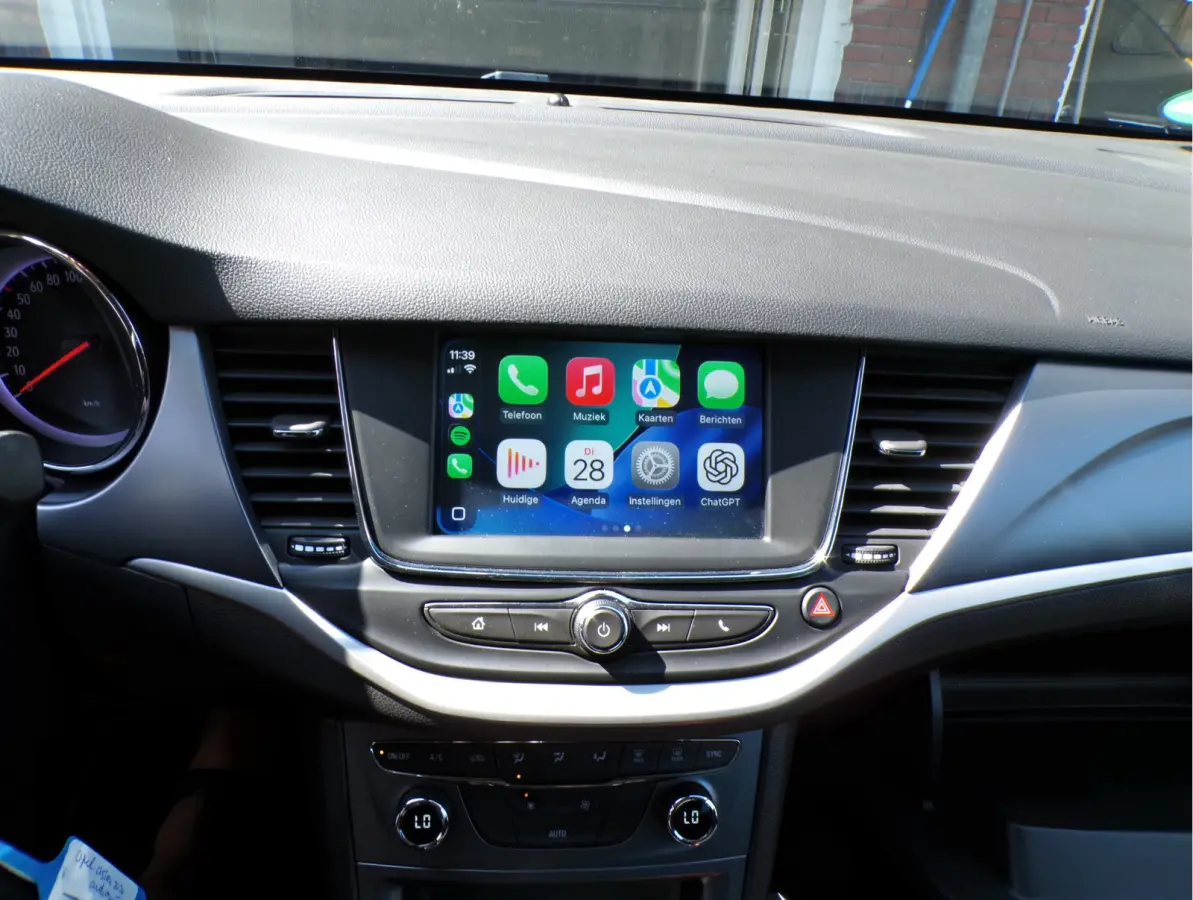 1.4 Business Edition 1E EIGENAAR..... AUTOMAAT APPLE CARP CRUISECONT TEL NAV.....