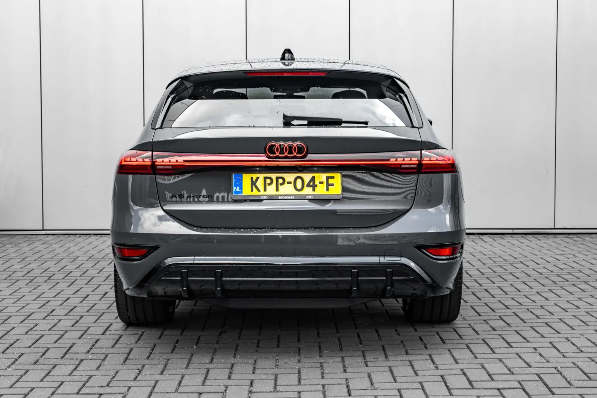performance 270kW / 367pk S edition | Audi smartphone interface | Comfortsleutel | Elektrisch instelbare voorstoelen