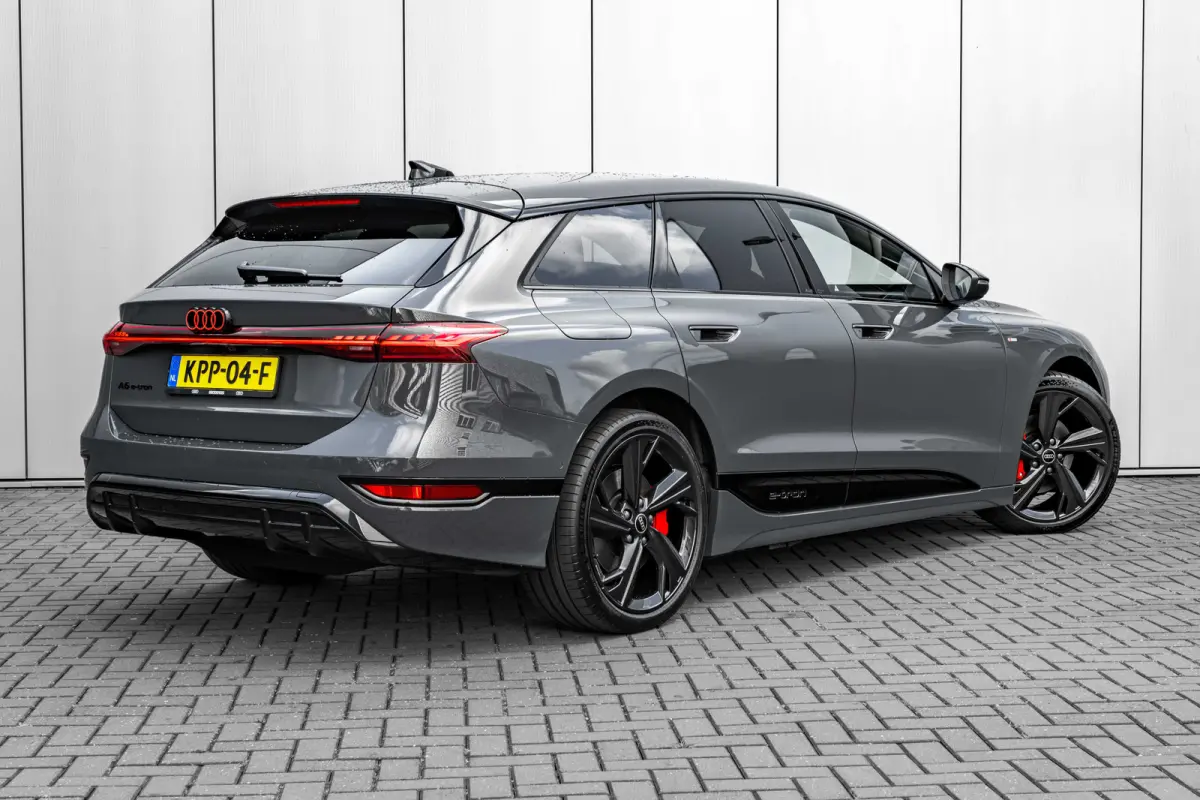 performance 270kW / 367pk S edition | Audi smartphone interface | Comfortsleutel | Elektrisch instelbare voorstoelen