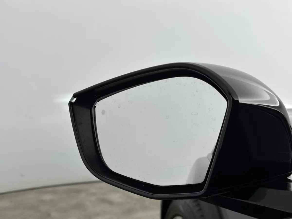 180 pk Plug-in HYbrid Allure Pack Automaat | Trekhaak | Navigatie | Camera | Carplay