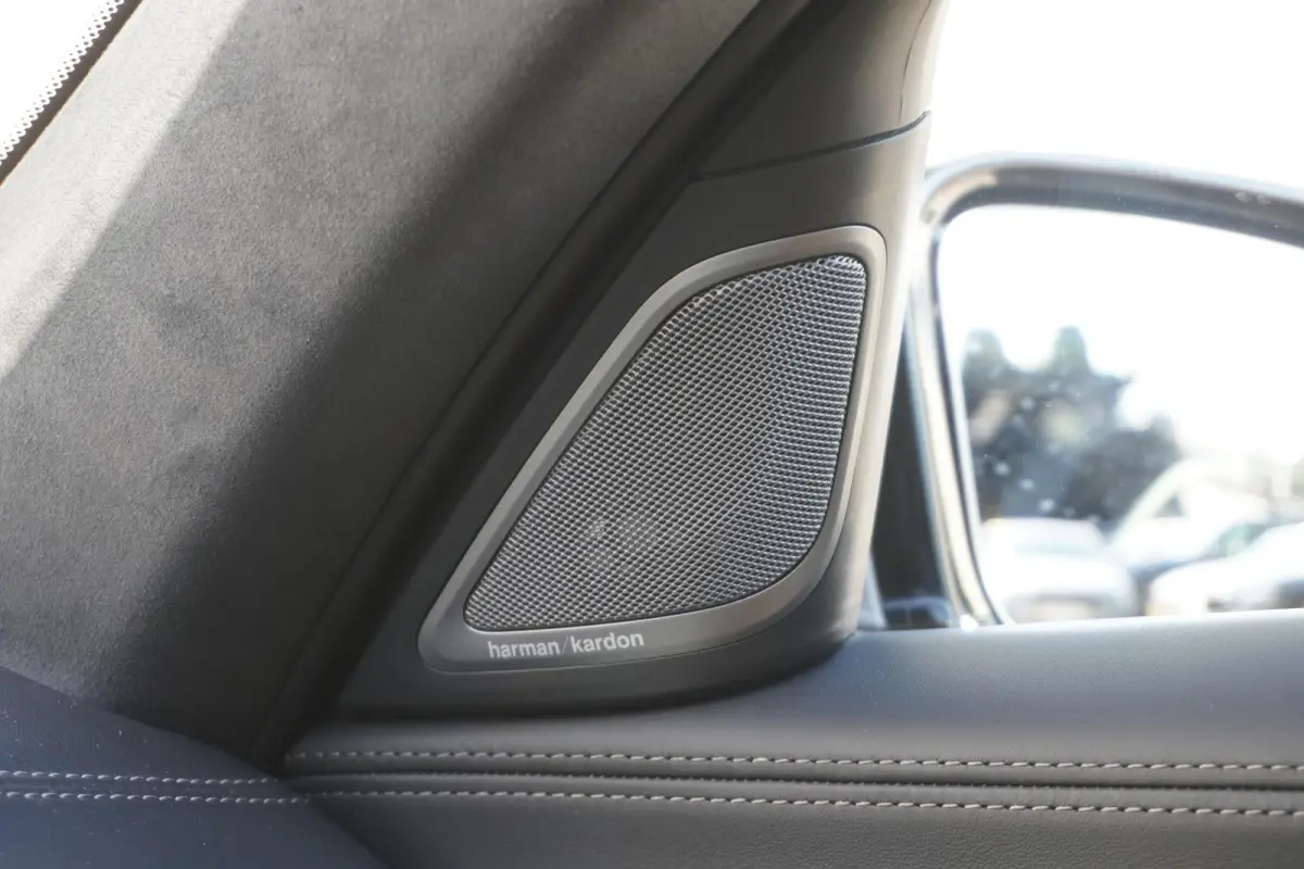 Limousine 745Le xDrive High Executive | Integral Active Steering | BMW Personal CoPilot Pack | Soft-Close | Driving Assistant Professional | Harman Kardon Surround Sound Systeem