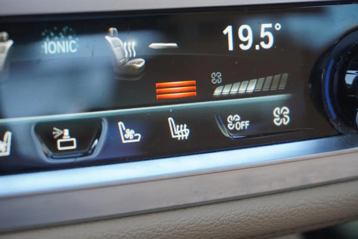 Limousine 745Le xDrive High Executive | Integral Active Steering | BMW Personal CoPilot Pack | Soft-Close | Driving Assistant Professional | Harman Kardon Surround Sound Systeem