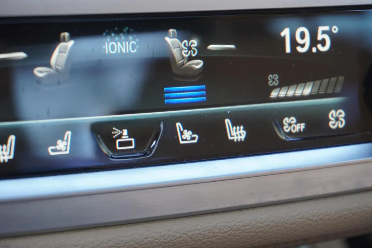 Limousine 745Le xDrive High Executive | Integral Active Steering | BMW Personal CoPilot Pack | Soft-Close | Driving Assistant Professional | Harman Kardon Surround Sound Systeem