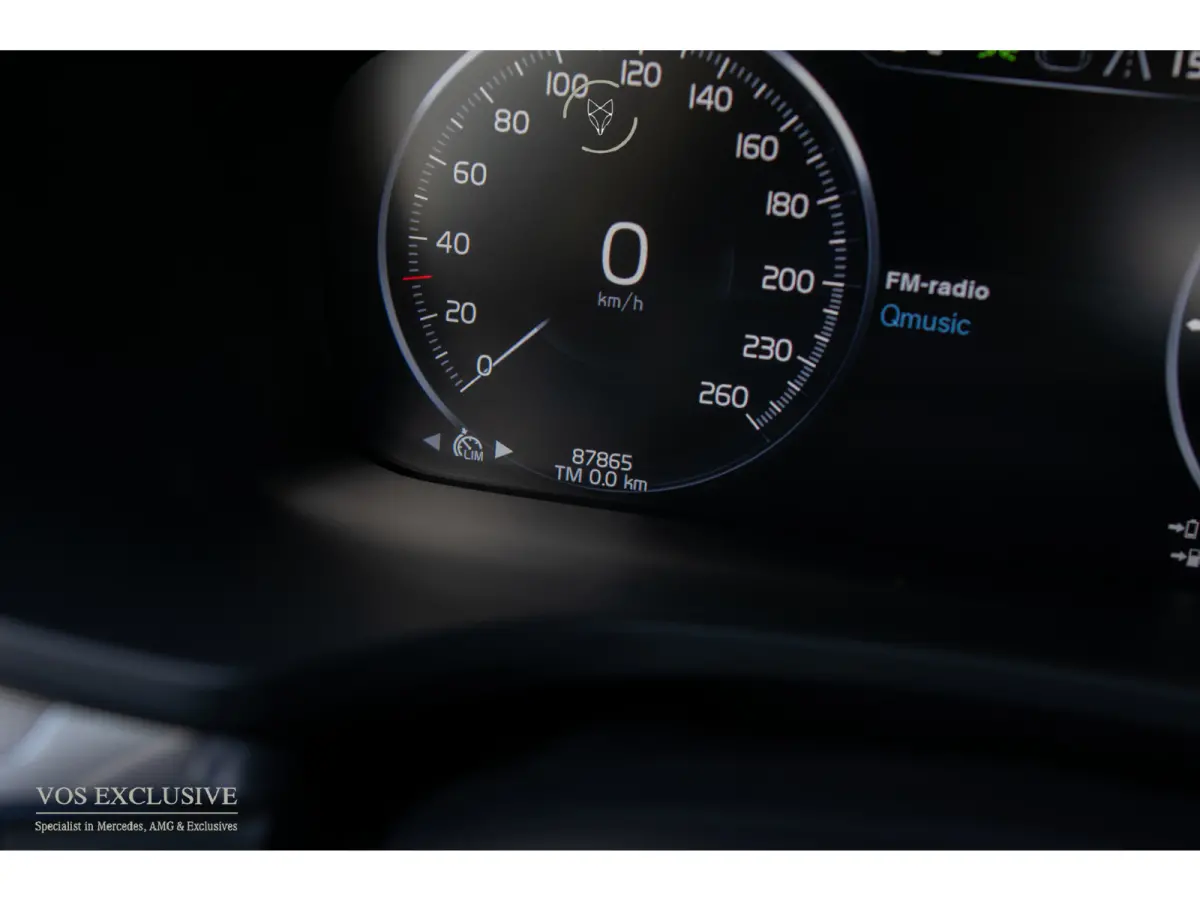 2.0 T6 AWD Twin Engine R-Design Harman-Kardon|ACC|Keyless|18"|Verw-sportstoelen|Camera|Aut8
