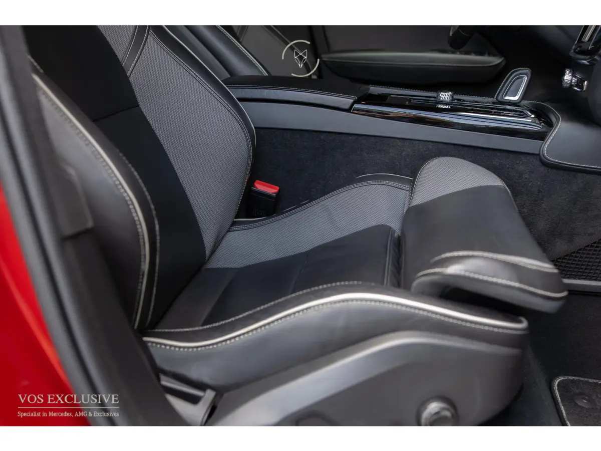 2.0 T6 AWD Twin Engine R-Design Harman-Kardon|ACC|Keyless|18"|Verw-sportstoelen|Camera|Aut8
