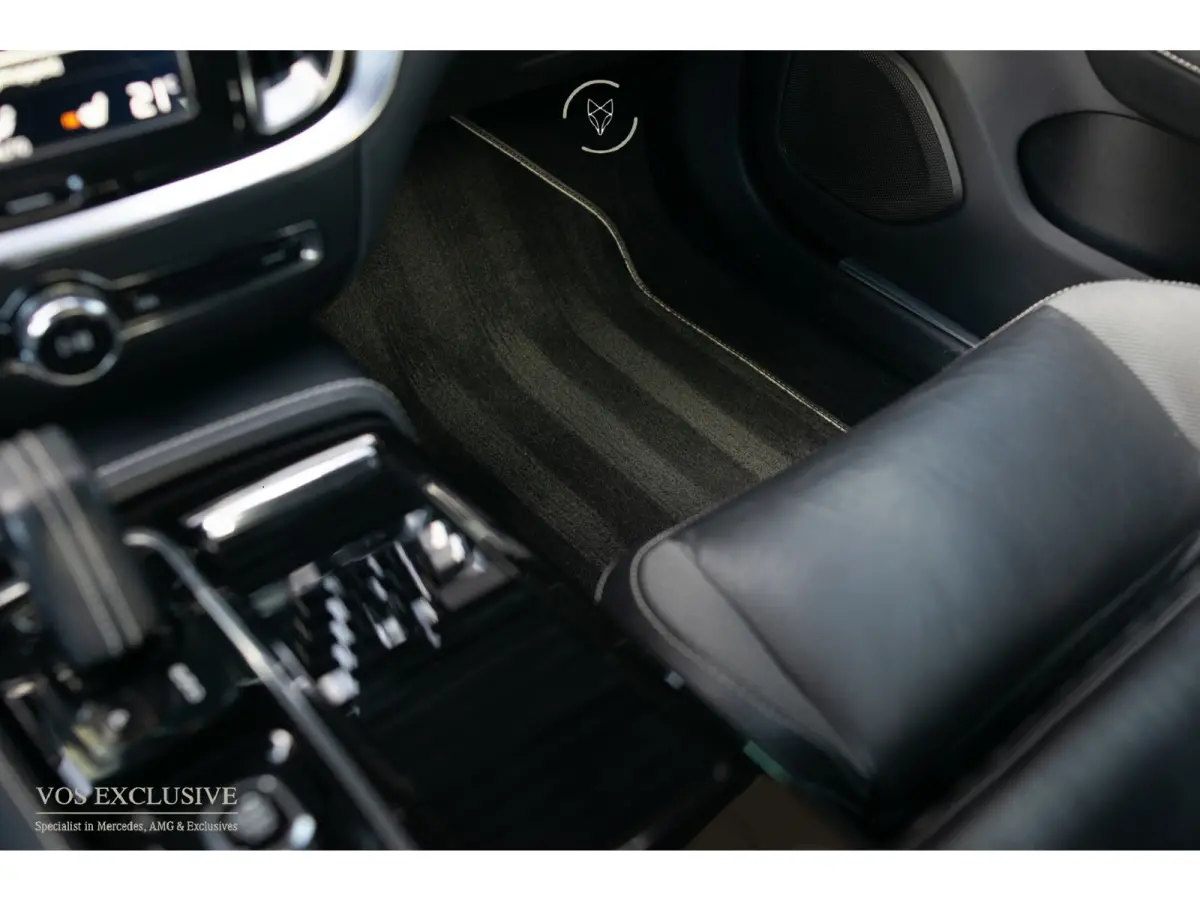 2.0 T6 AWD Twin Engine R-Design Harman-Kardon|ACC|Keyless|18"|Verw-sportstoelen|Camera|Aut8