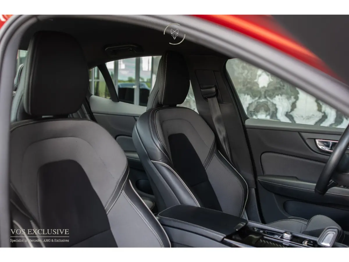 2.0 T6 AWD Twin Engine R-Design Harman-Kardon|ACC|Keyless|18"|Verw-sportstoelen|Camera|Aut8