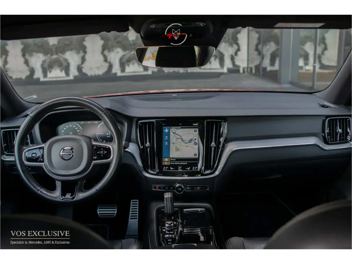 2.0 T6 AWD Twin Engine R-Design Harman-Kardon|ACC|Keyless|18"|Verw-sportstoelen|Camera|Aut8
