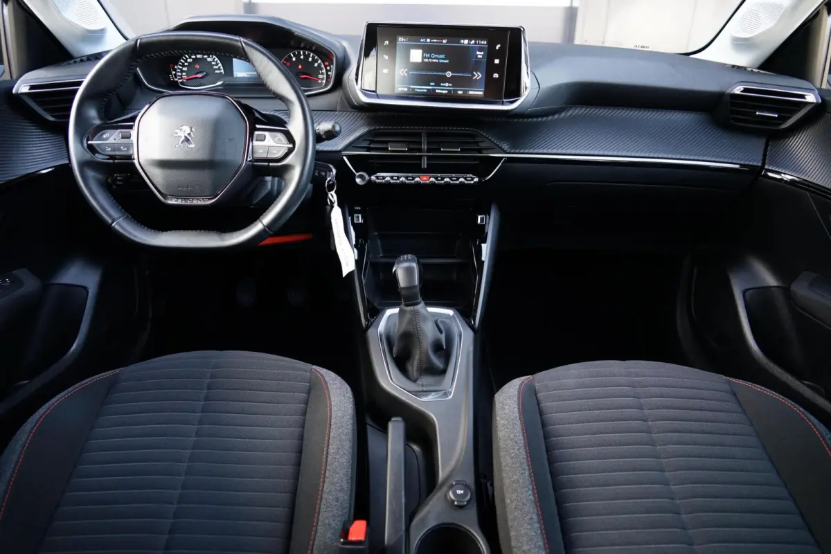 1.2 PureTech Active Pack, NL, PDC, CarPlay, LED, L.M.