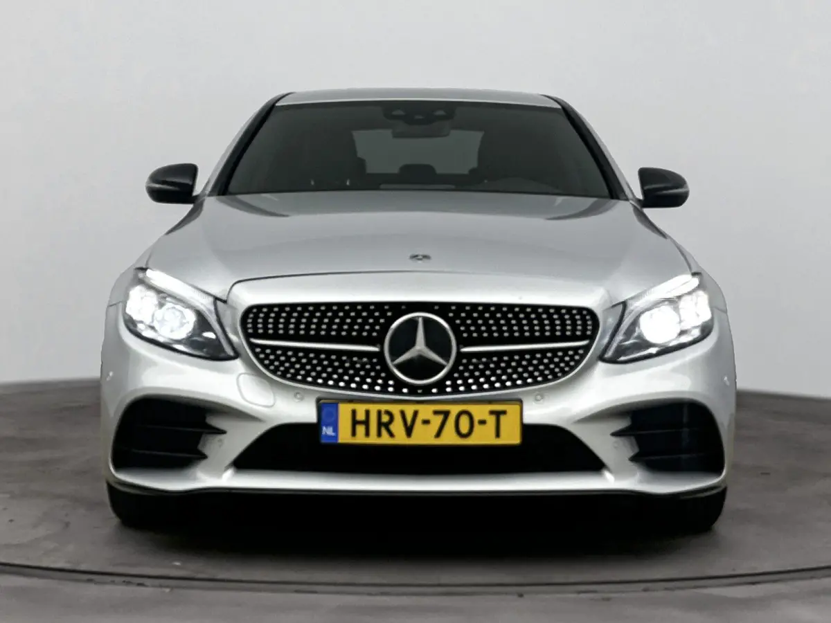 300 de Advantage Pack | CAMERA | STOELVERWARMING | DIGITAAL DASHBOARD | ADAPTIEF CRUISECONTROL | CLIMATE CONTROL |