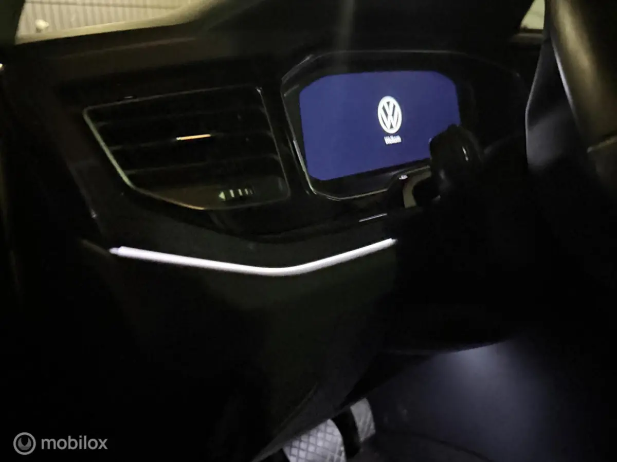 1.0 TSI Style DSG LED IQ AMBIENT LANE