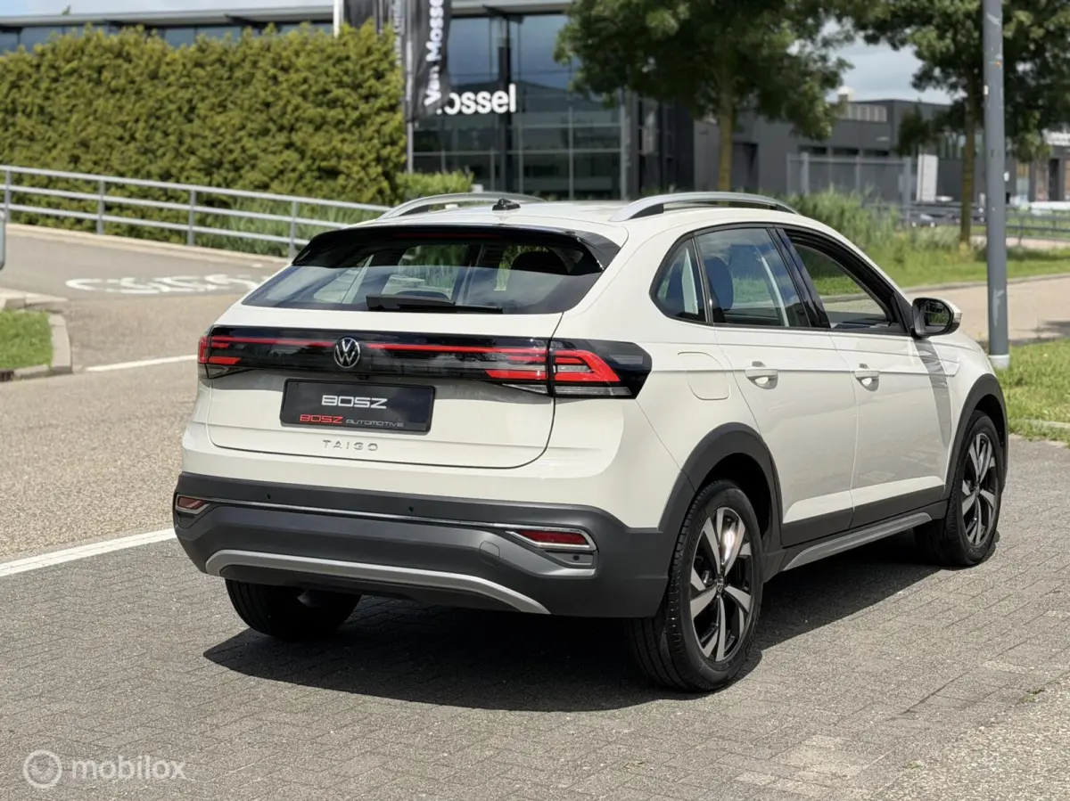 1.0 TSI Style DSG LED IQ AMBIENT LANE