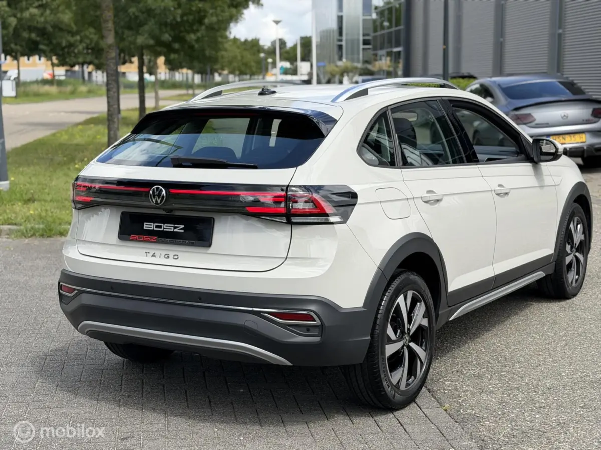 1.0 TSI Style DSG LED IQ AMBIENT LANE