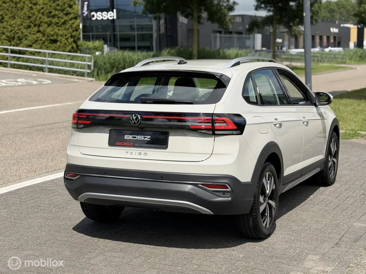 1.0 TSI Style DSG LED IQ AMBIENT LANE