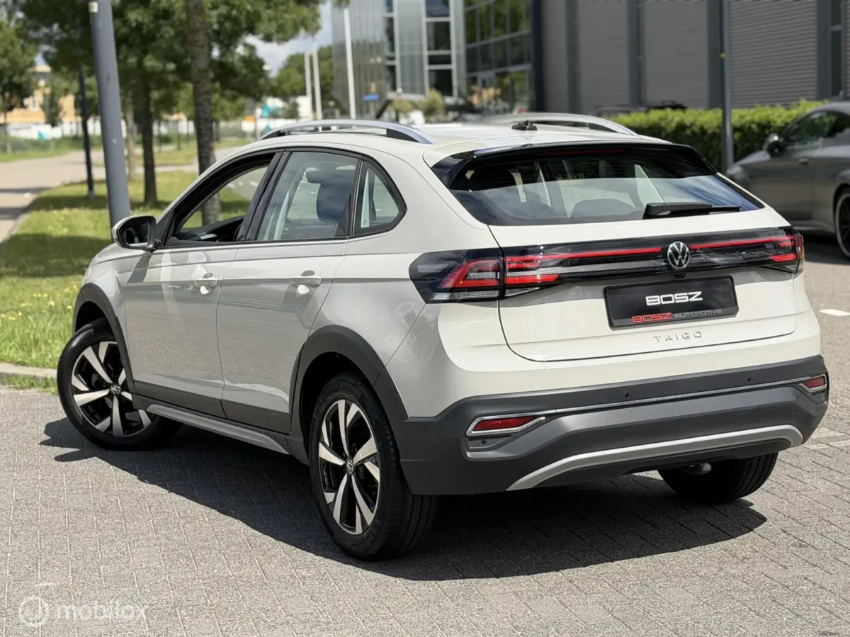 1.0 TSI Style DSG LED IQ AMBIENT LANE