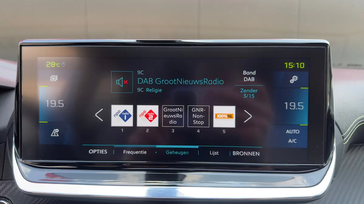 EV GT Pack 50 kWh | Panorama Dak | Stoelverwarming Voor | Adaptieve Cruise Control | Achteruitrijd Camera | Adaptieve Lane Assist | Keyless Entry | Achteruitrijcamera | Cruise control adapti