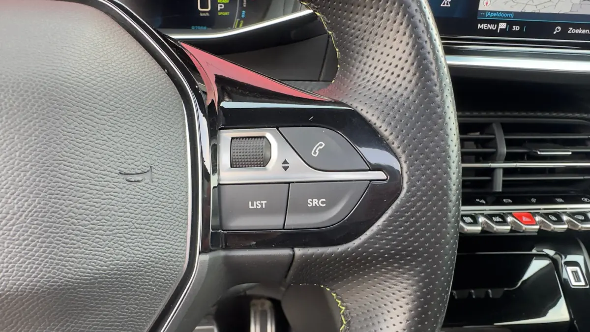 EV GT Pack 50 kWh | Panorama Dak | Stoelverwarming Voor | Adaptieve Cruise Control | Achteruitrijd Camera | Adaptieve Lane Assist | Keyless Entry | Achteruitrijcamera | Cruise control adapti