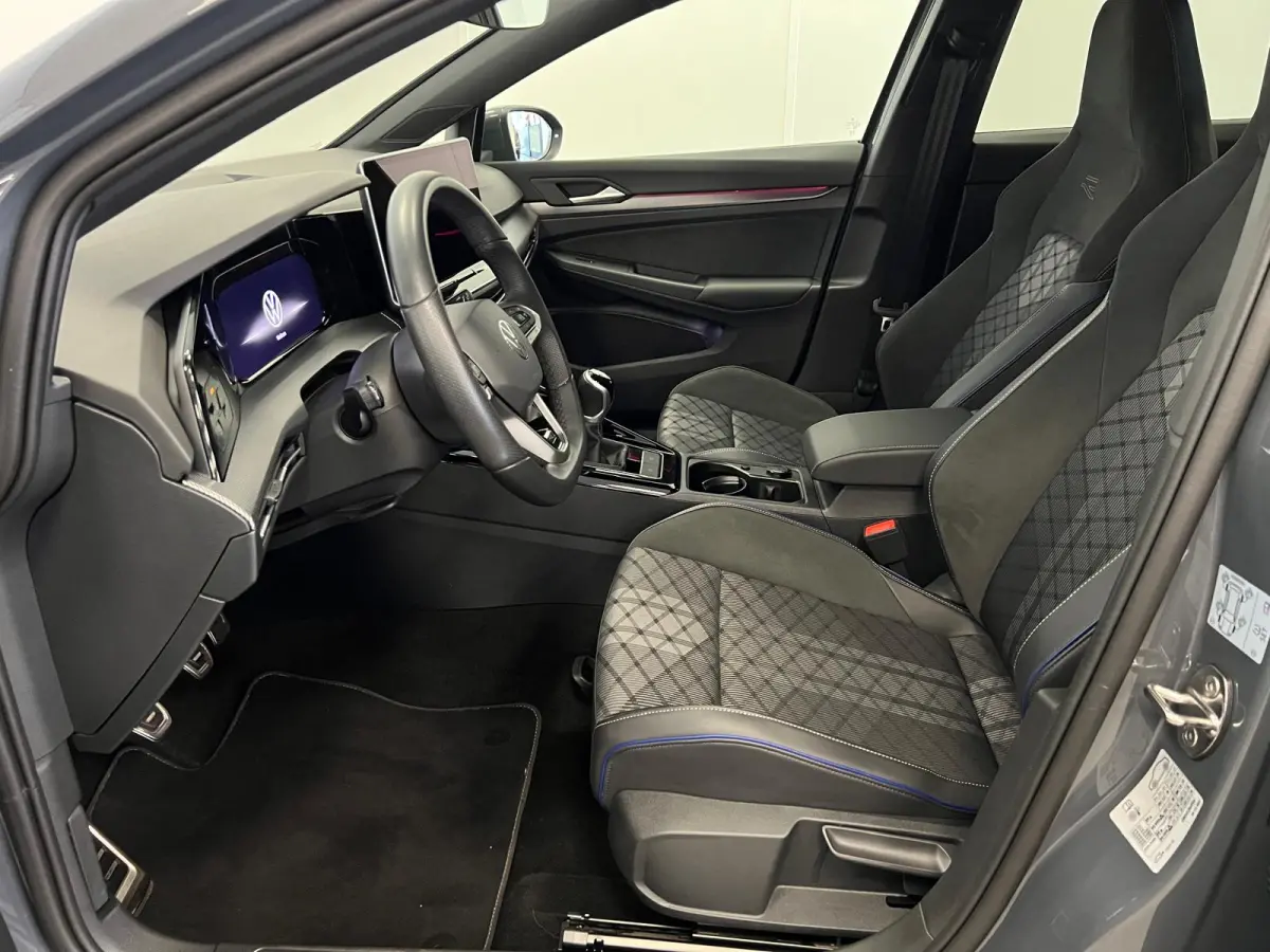 1.5 TSI 150PK / R-LINE / 8.5 EDITION / BOVAG /