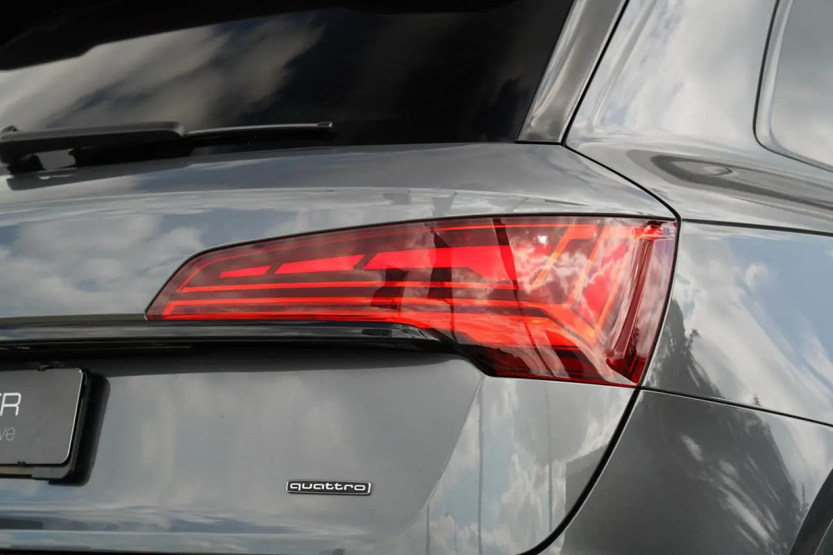 55 TFSI e S edition | SOH 98% | Head-Up | Matrix LED | Adaptieve cruise control | 2 x S-Line | Ambiance verlichting | Parkeercamera | Stoelverwarming | 3-zone climate control | Keyless | Stu