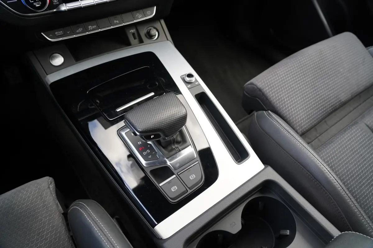 55 TFSI e S edition | SOH 98% | Head-Up | Matrix LED | Adaptieve cruise control | 2 x S-Line | Ambiance verlichting | Parkeercamera | Stoelverwarming | 3-zone climate control | Keyless | Stu