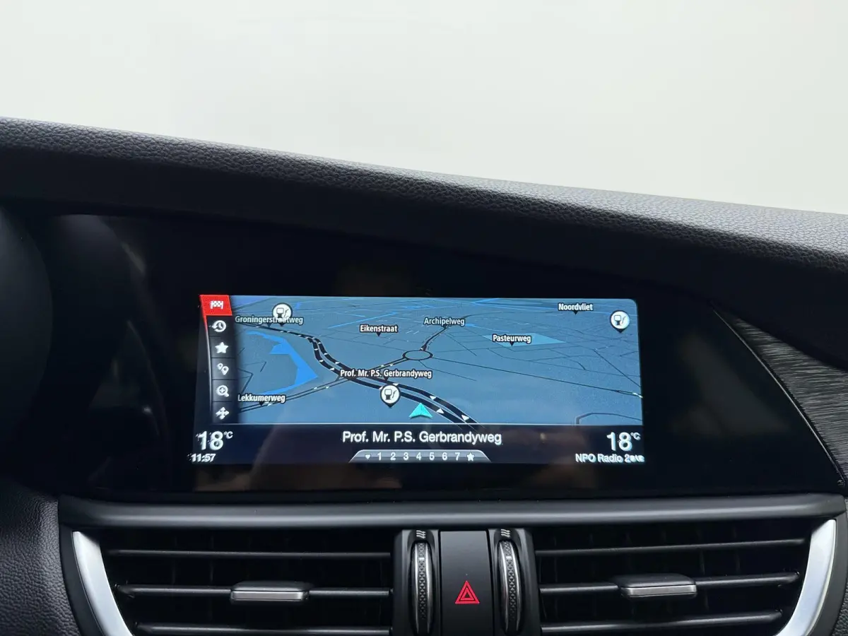2.0T | automaat | Climate control | Navigatie | Half-Leder | LMV | Parkeer sensoren | Xenon |
