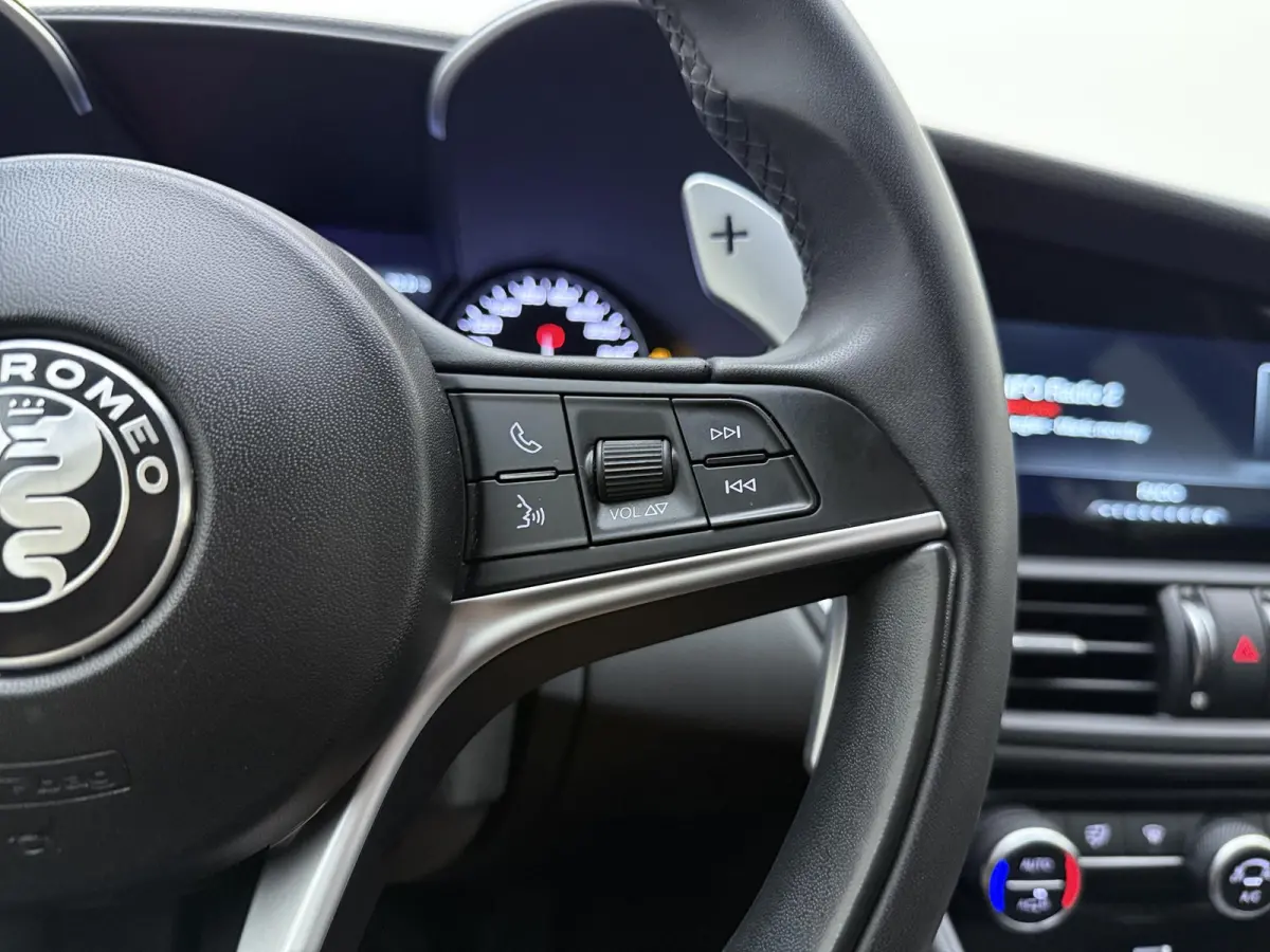 2.0T | automaat | Climate control | Navigatie | Half-Leder | LMV | Parkeer sensoren | Xenon |