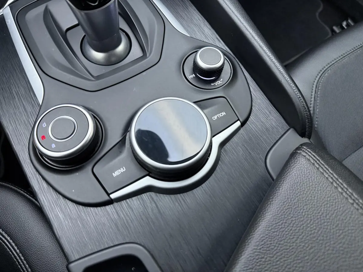 2.0T | automaat | Climate control | Navigatie | Half-Leder | LMV | Parkeer sensoren | Xenon |