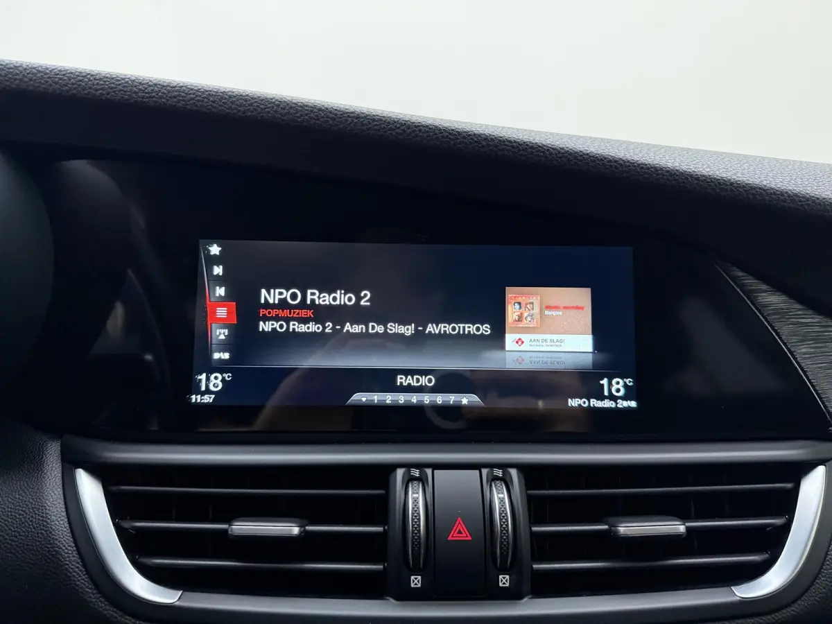 2.0T | automaat | Climate control | Navigatie | Half-Leder | LMV | Parkeer sensoren | Xenon |