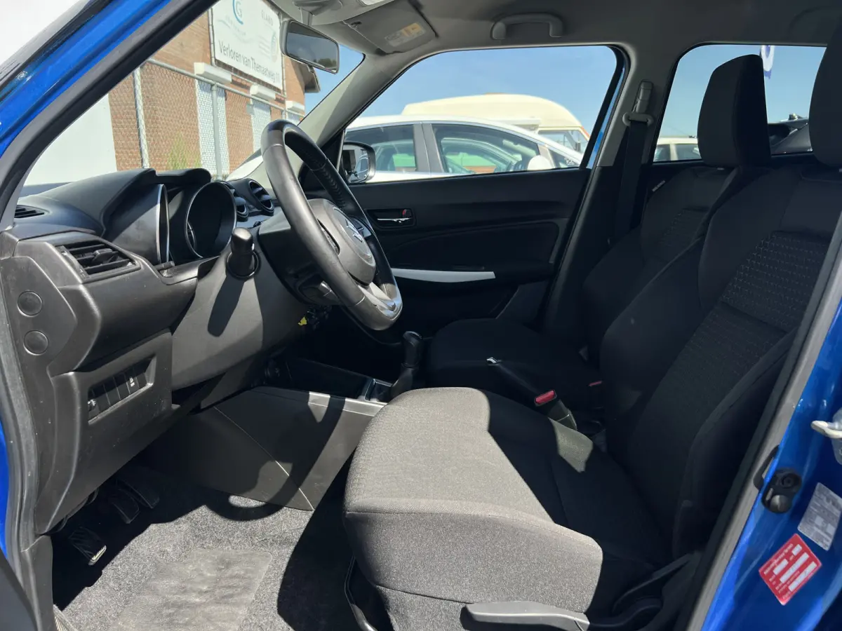 1.2 Select | Carplay | DAB | Camera | Airco