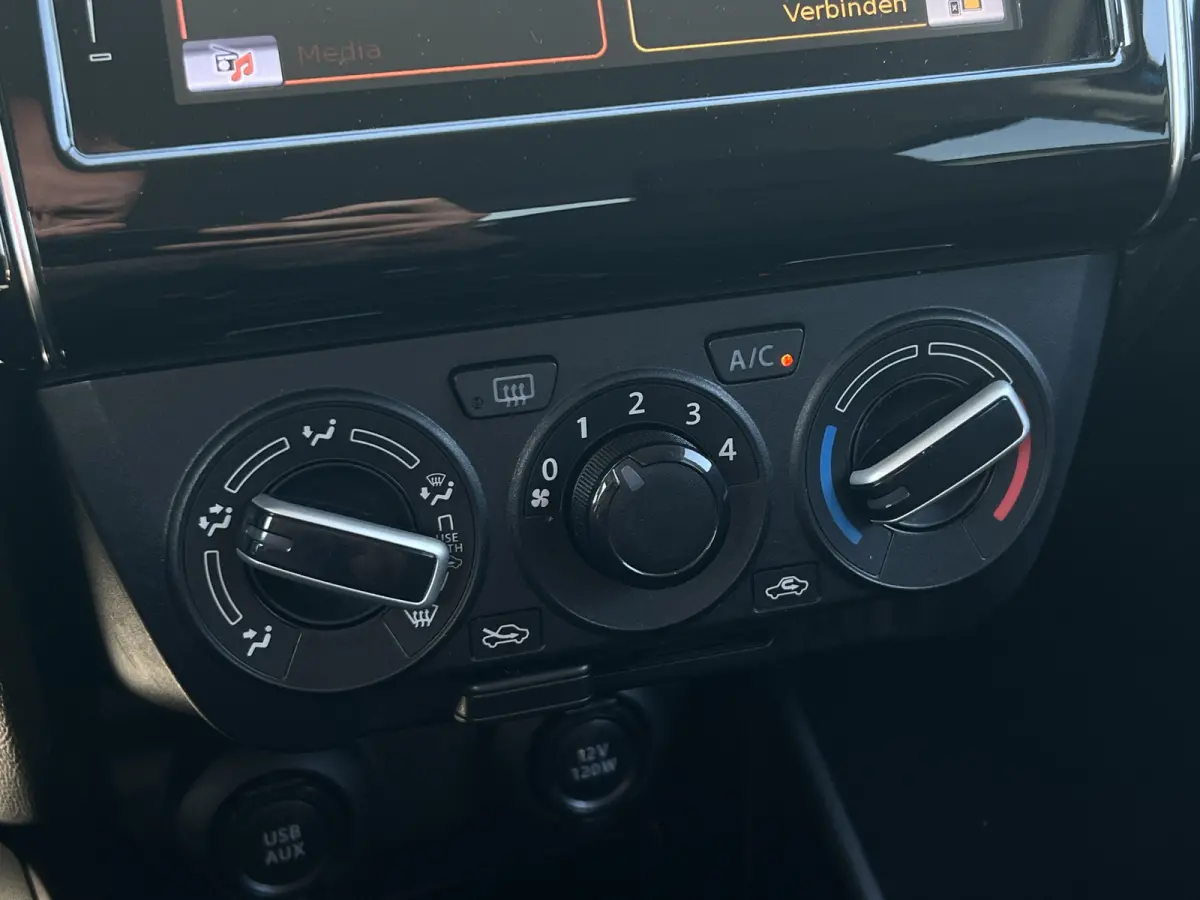 1.2 Select | Carplay | DAB | Camera | Airco