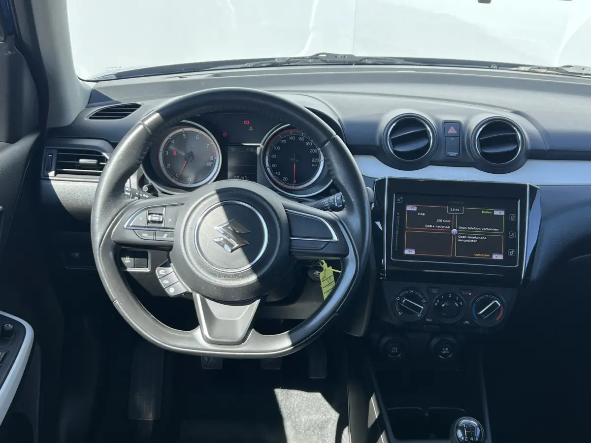 1.2 Select | Carplay | DAB | Camera | Airco