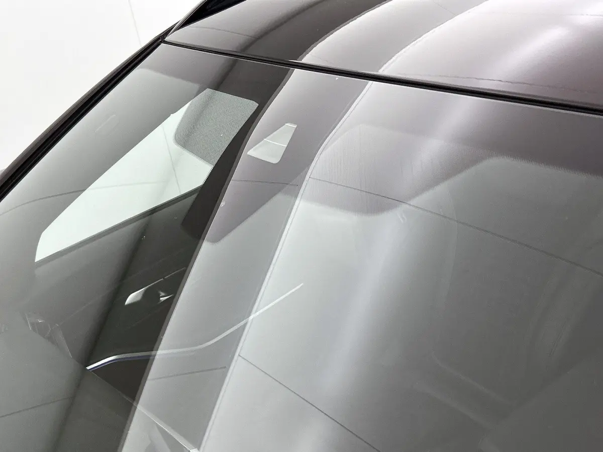 318i Executive Edition | M-SPORT | PANORAMADAK | APPLE CARPLAY - ANDROID AUTO | ELEKTRISCHE KOFFERKLEP | NAVIGATIE | CLIMATE CONTROL | CRUISE CONTROL | PARKEERSENSOREN |