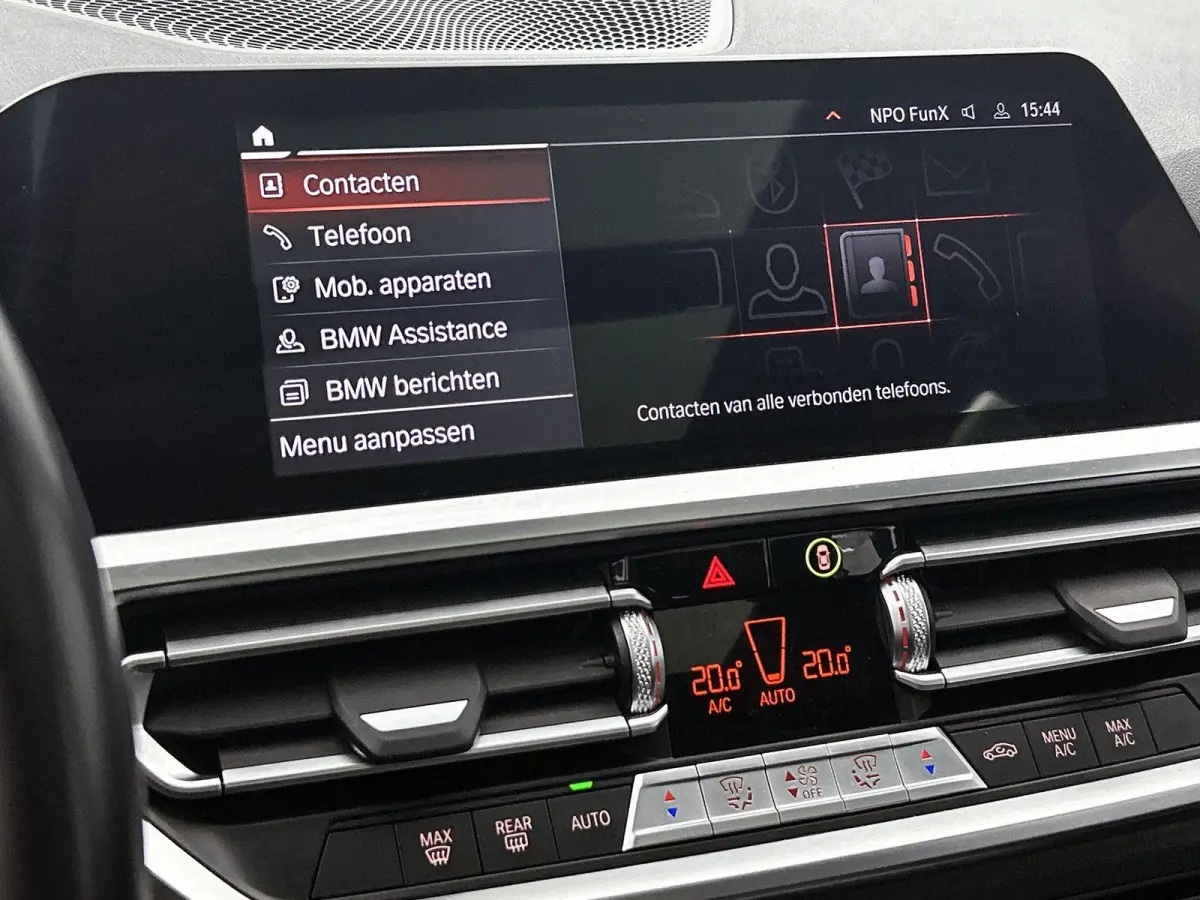 318i Executive Edition | M-SPORT | PANORAMADAK | APPLE CARPLAY - ANDROID AUTO | ELEKTRISCHE KOFFERKLEP | NAVIGATIE | CLIMATE CONTROL | CRUISE CONTROL | PARKEERSENSOREN |